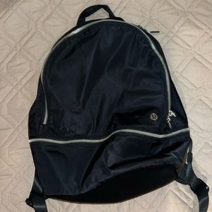 Used once for Photoshoot lululemon city adventurer backpack w/pocket for laptop